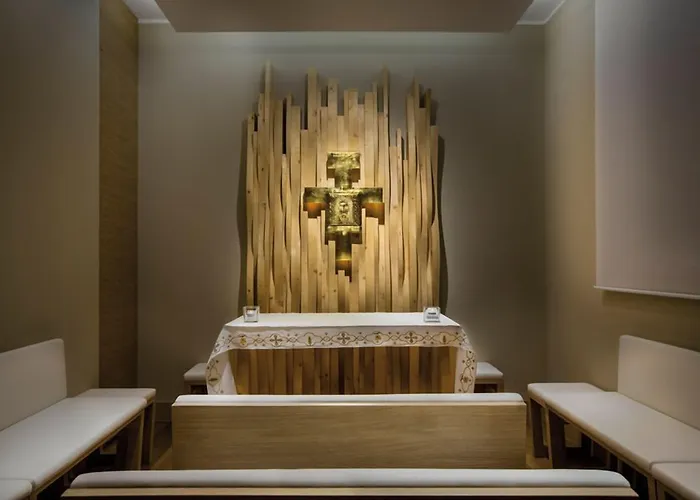 Il Cantico St. Peter מלון