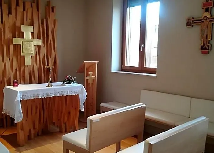 Il Cantico St. Peter 3* רומא